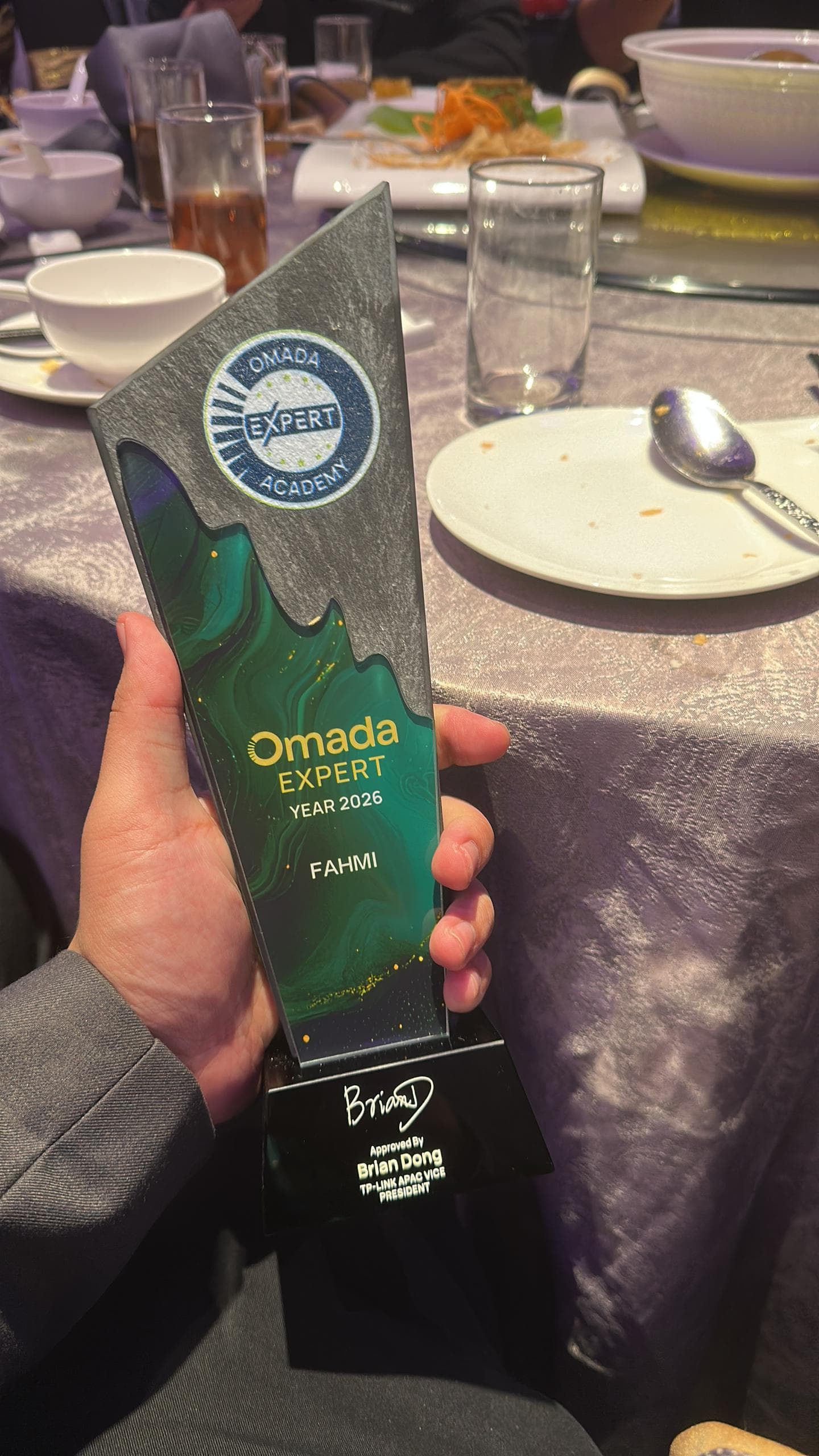 Omada Expert Year 2026 trophy — Fahmi, approved by Brian Dong TP-Link APAC VP